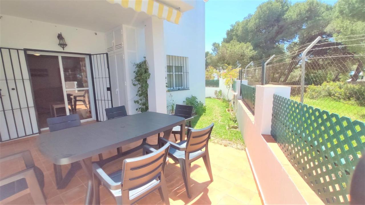 Apartamentos Rotonda Conil De La Frontera Exteriör bild