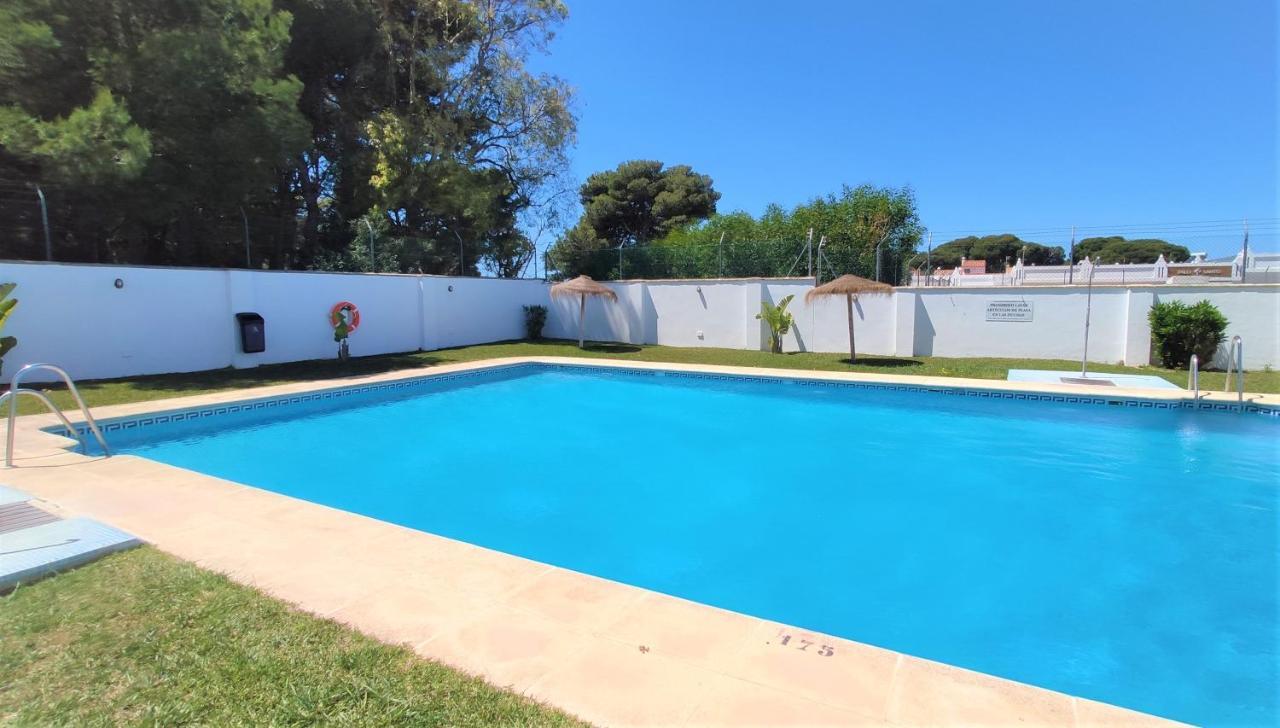 Apartamentos Rotonda Conil De La Frontera Exteriör bild