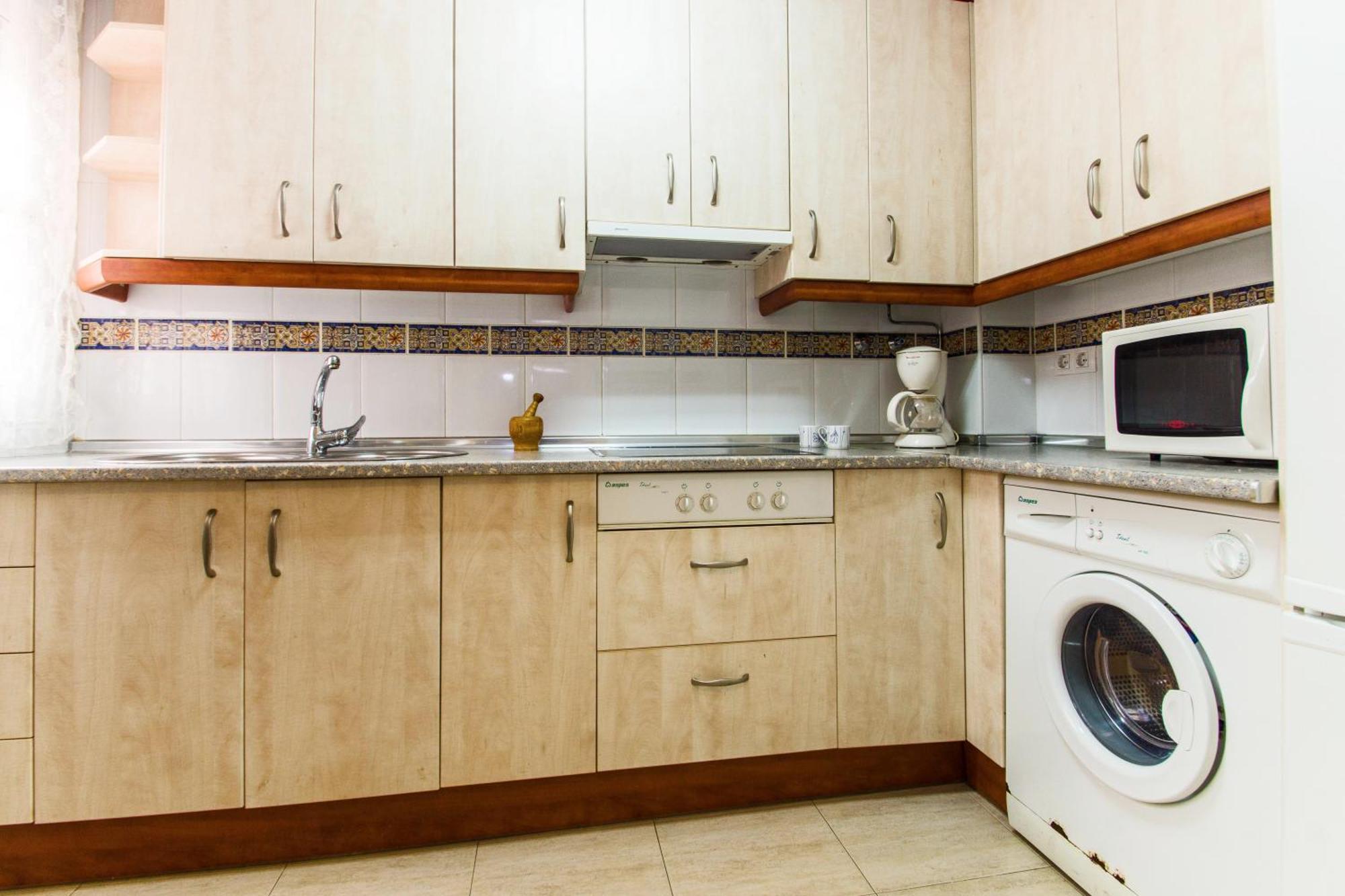 Apartamentos Rotonda Conil De La Frontera Rum bild