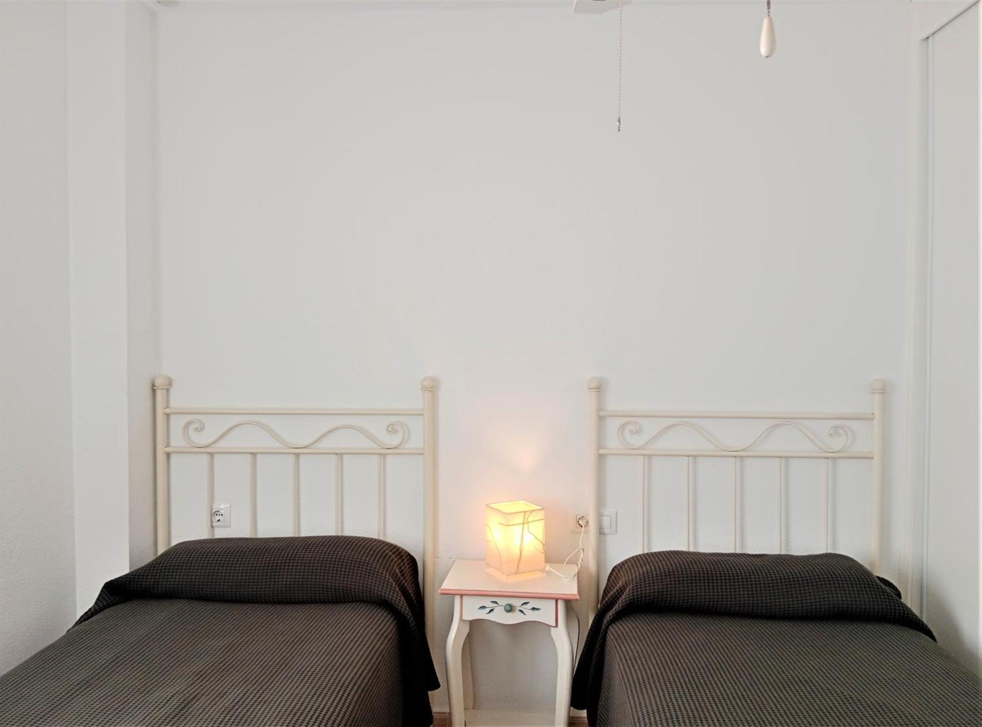 Apartamentos Rotonda Conil De La Frontera Rum bild