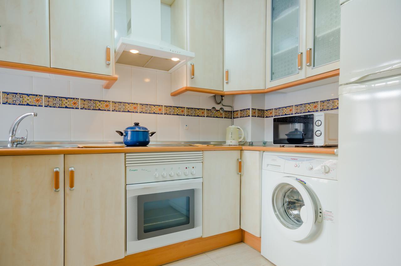 Apartamentos Rotonda Conil De La Frontera Rum bild
