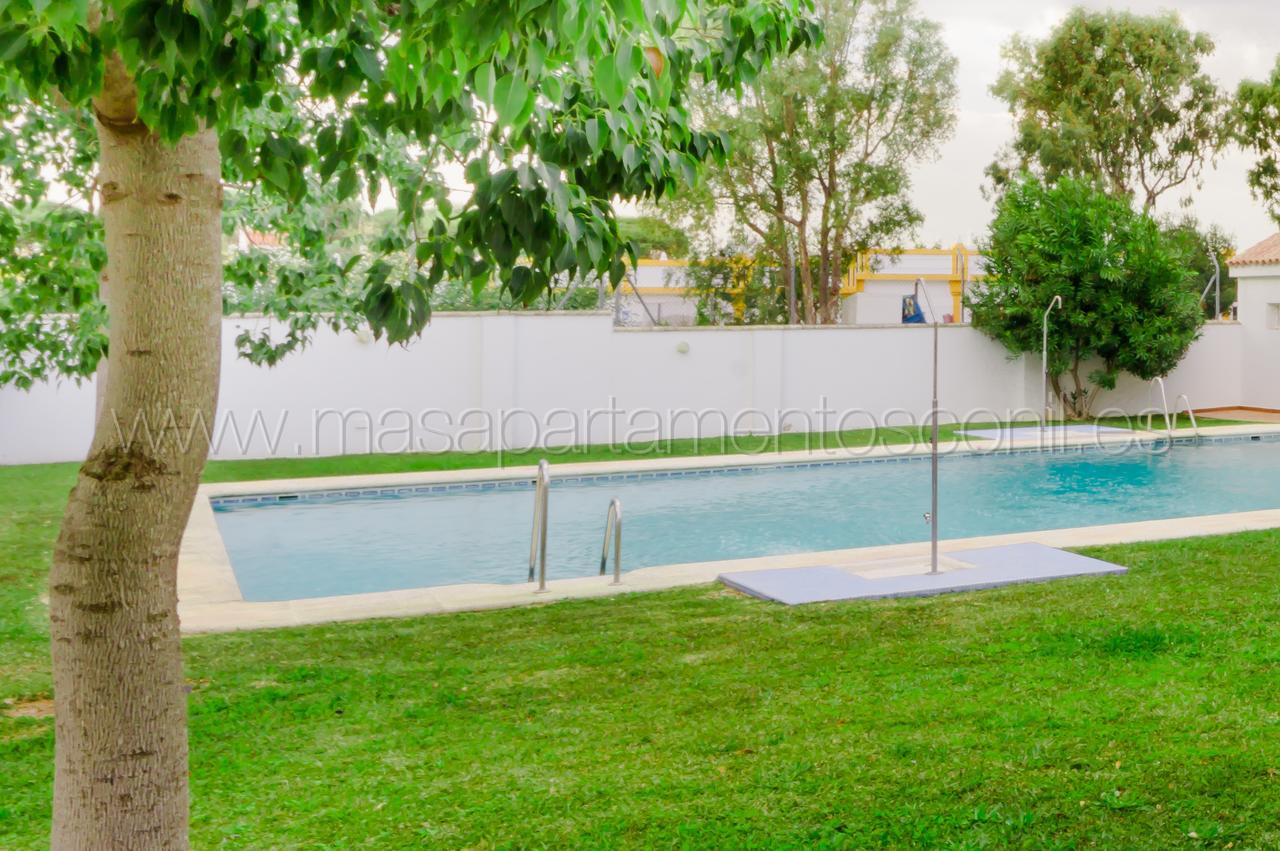 Apartamentos Rotonda Conil De La Frontera Exteriör bild